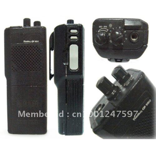 Motorola GP300 VHF UHF Portable Two-way radio Transceiver Handheld Walkie Talkie