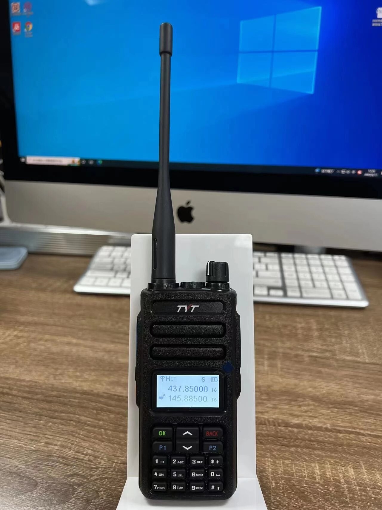 TYT DMR Radio MD-750 Walkie Talkie 5W VHF UHF Two Way Radio FM Transceiver CTCSS/DCS DTMF Dual Time Slot - Image 3