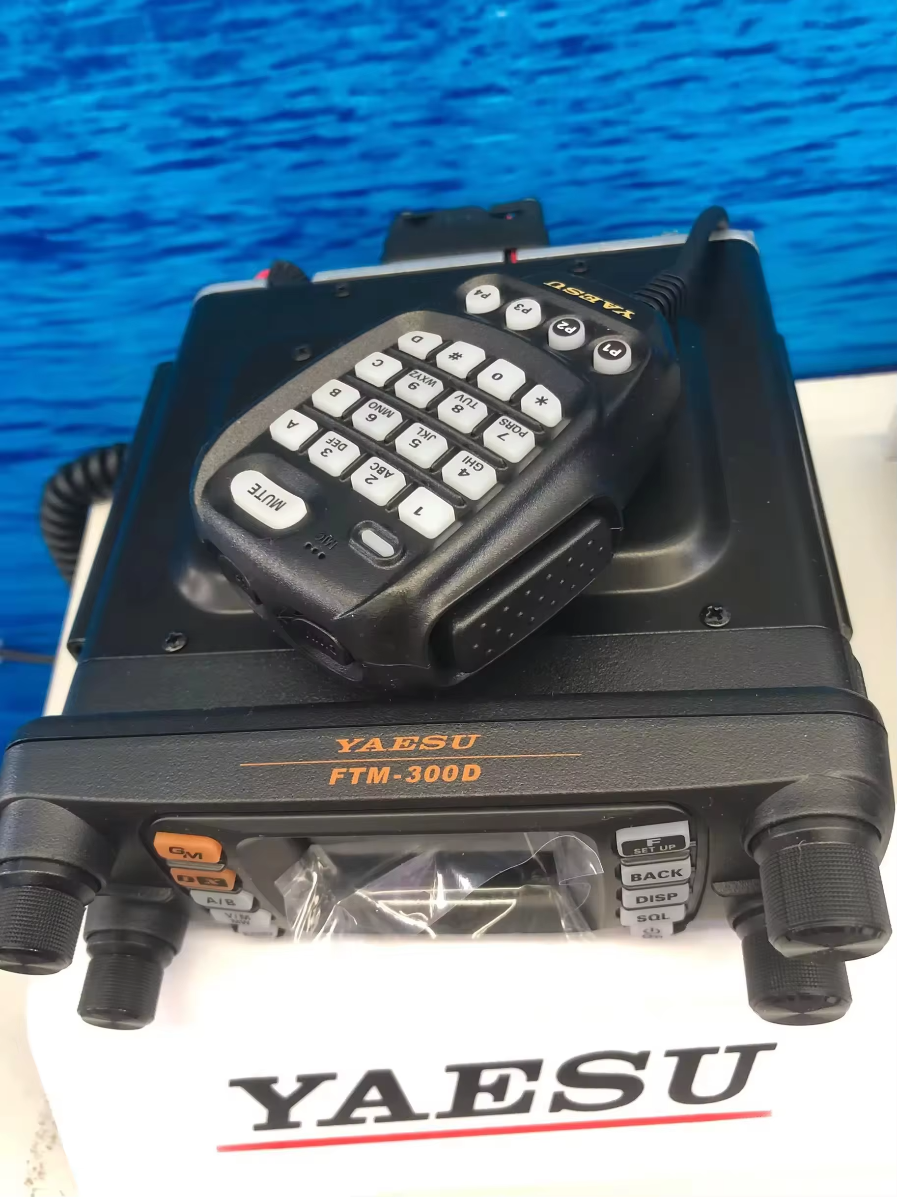 Yaesu FTM-300DR Dual Band VHF UHF 50W Digital Analog C4FM Mobile Transceiver Built-in Bluetooth & GPS APRS & Colour Display - Image 2